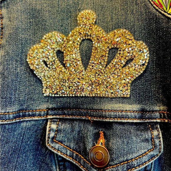 Women's Denim Jacket blue color Size medium.Beautiful design inside and outside - Picture 6 of 14